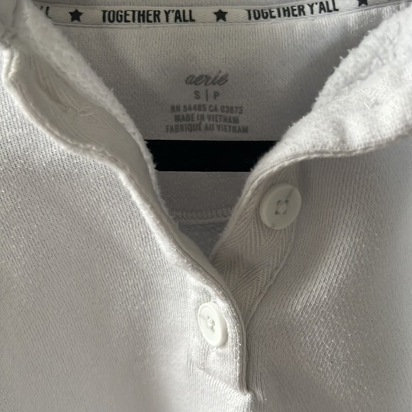 (2/$20) American Eagle cropped white collared sweatshirt - Picture 2 of 5